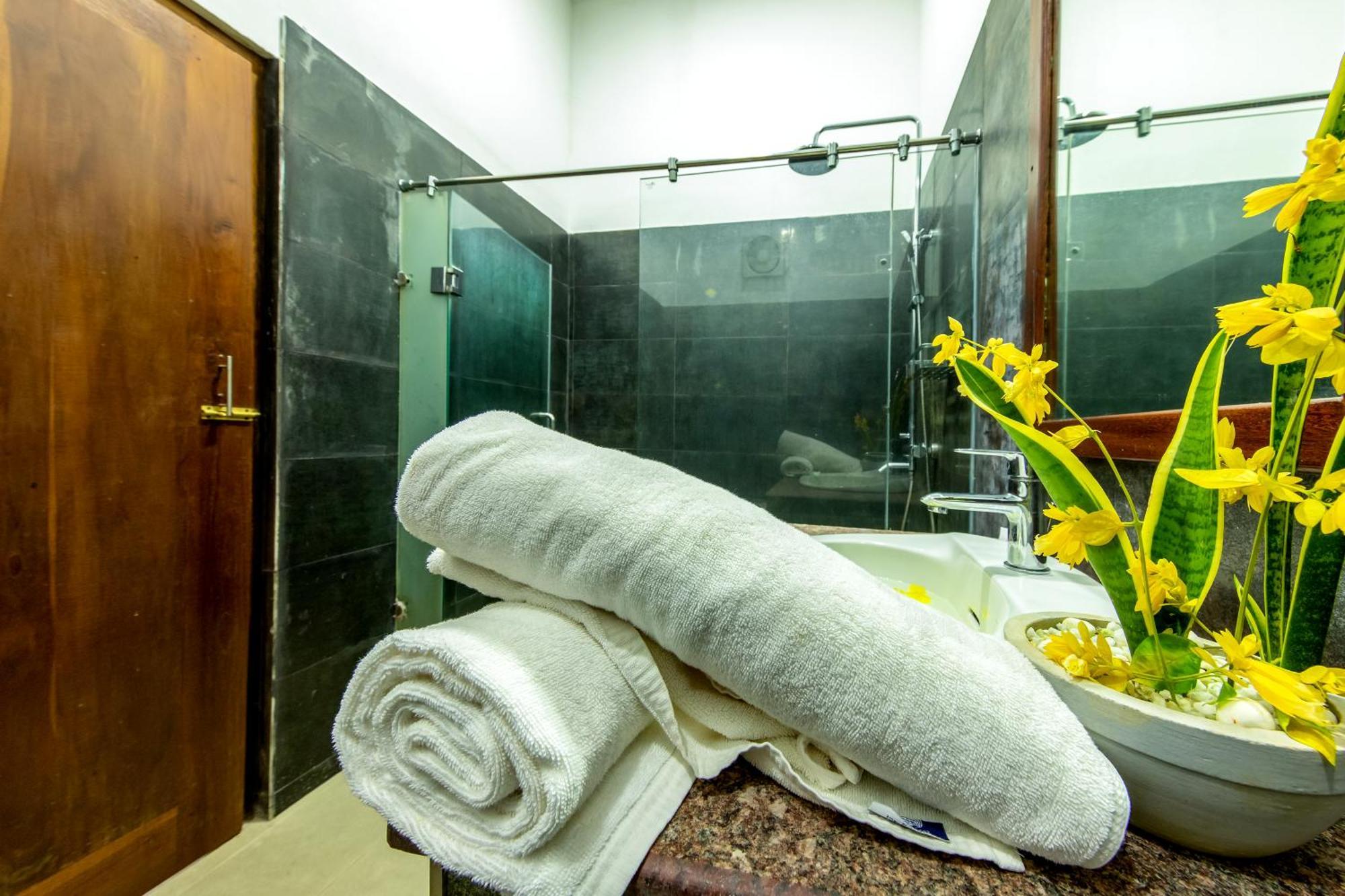 Owinmo Hotel & Reception Hall Galle Exterior photo