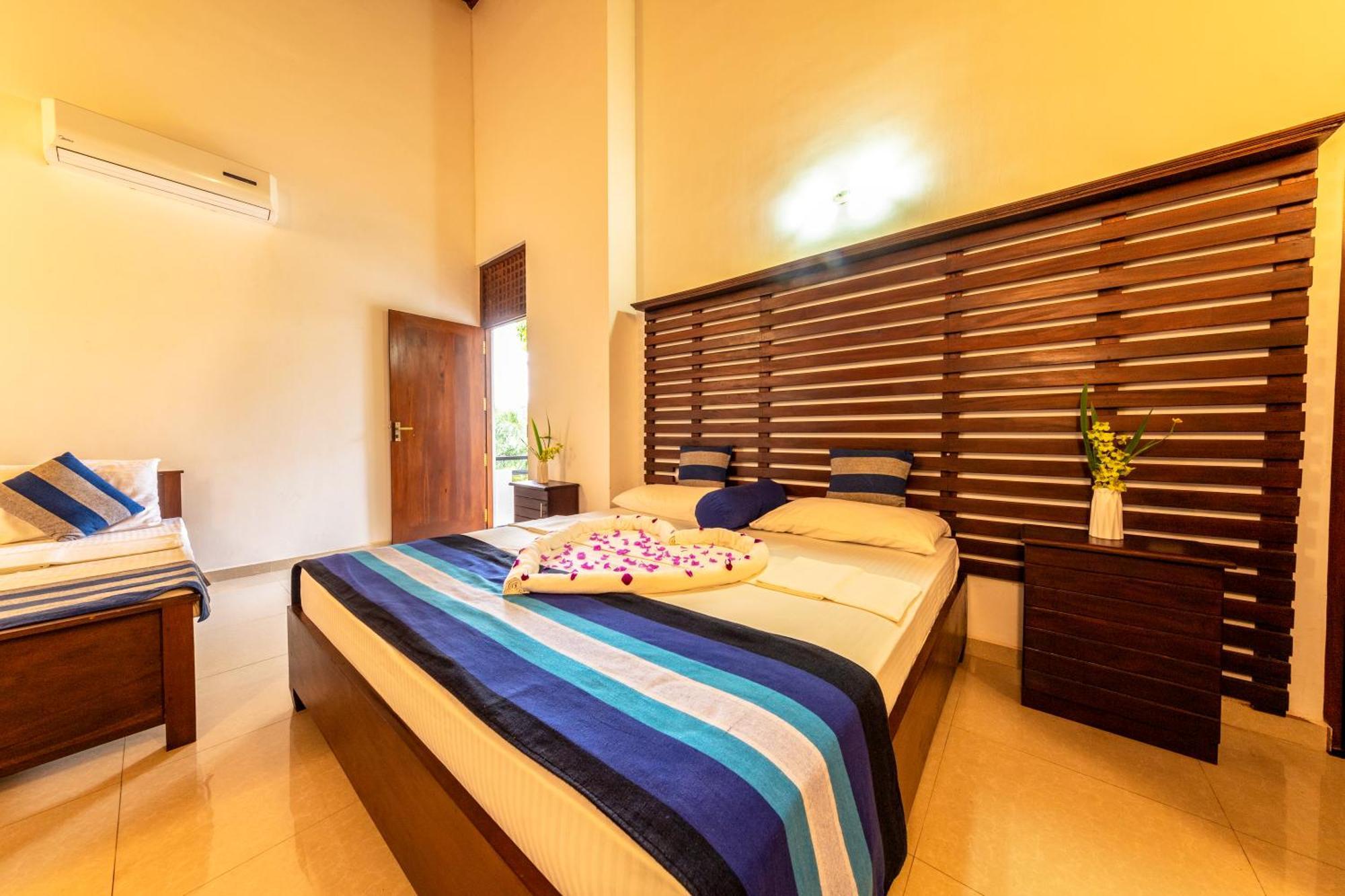 Owinmo Hotel & Reception Hall Galle Exterior photo
