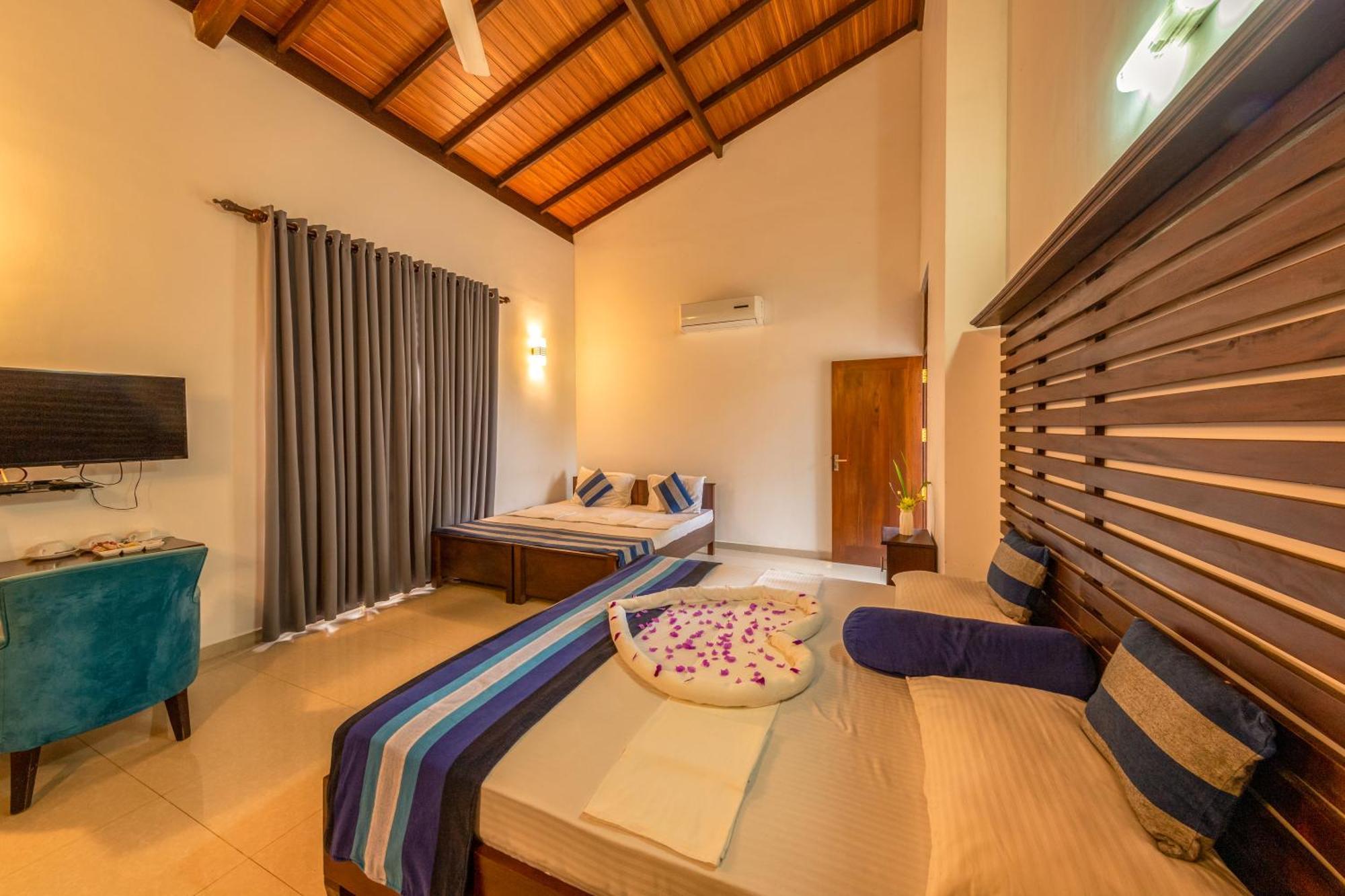Owinmo Hotel & Reception Hall Galle Exterior photo